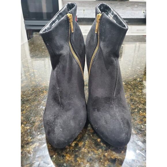 Women's Black Suede Upper Closed Toe Block High Heels Casual Boots Size 8.5 M - Picture 2 of 12